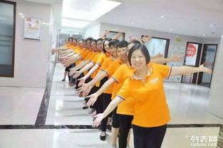 深圳好來屋家政 專業(yè)家居保潔，讓您放心托付